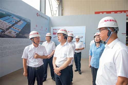 市委書記劉運來集團調研 集團董事長徐鵬強、總裁朱九洲陪同